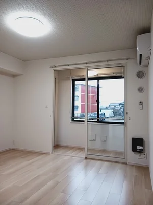 富士市松岡（静岡県）のマンスリーマンション・ウィークリーマンション「ショパン 102・洋室(No.1343820)」メイン画像