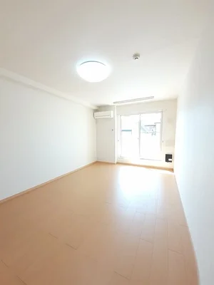 のマンスリーマンション・ウィークリーマンション「ベル　スマイル 203・洋室(No.1343825)」メイン画像