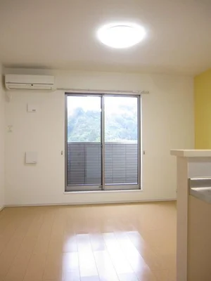 のマンスリーマンション・ウィークリーマンション「モン・ソレイユ 202・洋室(No.1343831)」メイン画像