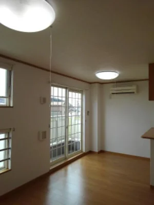 のマンスリーマンション・ウィークリーマンション「ニルヴァーナ　ウーノ 201・洋室(No.1343882)」メイン画像