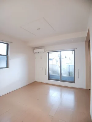 のマンスリーマンション・ウィークリーマンション「アンソレイユＣ 202・洋室(No.1343896)」メイン画像