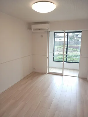 床波駅（山口県）のマンスリーマンション・ウィークリーマンション「ティーフェス・フェルト 101・洋室(No.1343947)」メイン画像