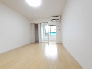 のマンスリーマンション・ウィークリーマンション「コンフォートＡＹＵ 102・洋室(No.1344167)」メイン画像