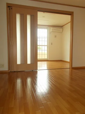 長野県のマンスリーマンション・ウィークリーマンション「ソレイユトヨダ　Ａ 102・洋室(No.1344268)」メイン画像