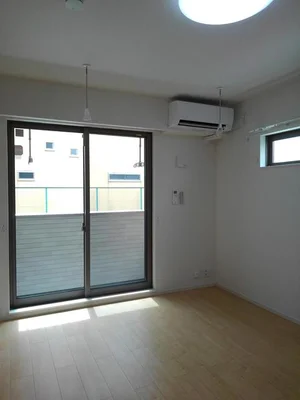 鎌倉市のマンスリーマンション・ウィークリーマンション「ＯＣＥＡＮ　ＣＯＵＲＴ　材木座 101・洋室(No.1344310)」メイン画像