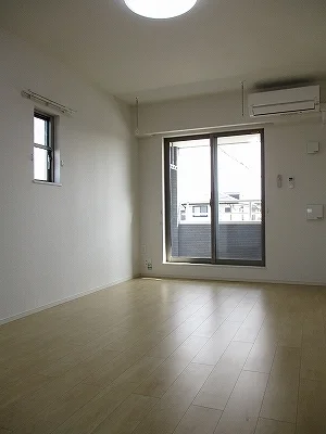 のマンスリーマンション・ウィークリーマンション「Ｌａ　ｖｉｃｔｏｉｒｅ　Ａ 202・洋室(No.1344686)」メイン画像