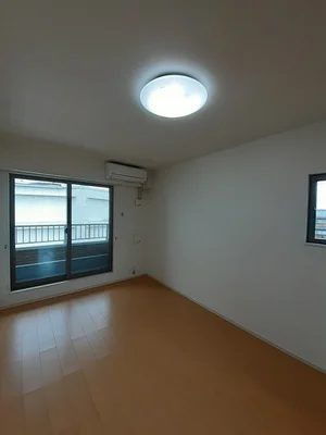 のマンスリーマンション・ウィークリーマンション「ＣＲＥＶＩＡ 201・洋室(No.1344850)」メイン画像