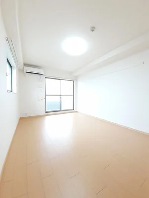 愛媛県のマンスリーマンション・ウィークリーマンション「ルミエール山越 501・洋室(No.1344965)」メイン画像