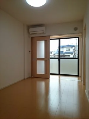 愛媛県立医療技術大学周辺のマンスリーマンション・ウィークリーマンション「ステラ　アイ 103・洋室(No.1344967)」メイン画像