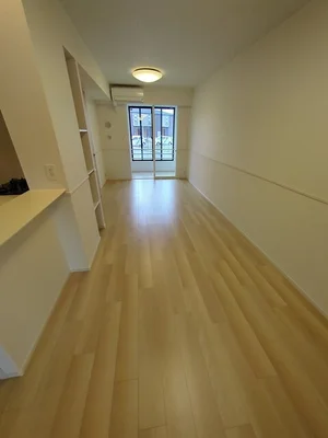 のマンスリーマンション・ウィークリーマンション「ラビアンローゼ・シャルムⅠ 102・洋室(No.1345022)」メイン画像