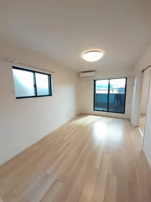 山口駅（山口県）のマンスリーマンション・ウィークリーマンション「リヴァーサ御堀Ⅱ 202・洋室(No.1345045)」メイン画像