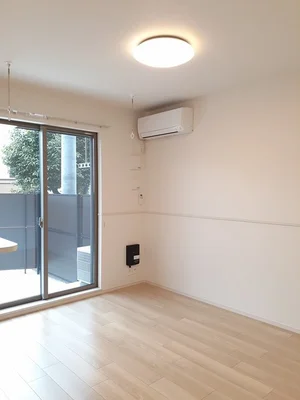 のマンスリーマンション・ウィークリーマンション「ローズタウン 103・洋室(No.1345196)」メイン画像