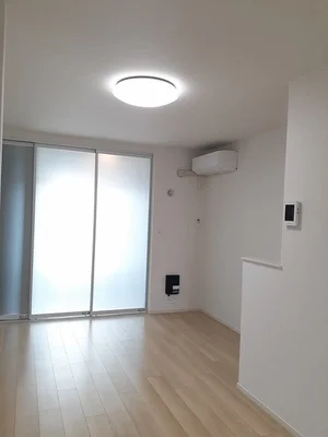 のマンスリーマンション・ウィークリーマンション「パラッツオⅢ 102・洋室(No.1345251)」メイン画像