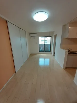 のマンスリーマンション・ウィークリーマンション「ＭａｉｓｏｎＣｏｌｌｉｎｅ３ 203・洋室(No.1345355)」メイン画像