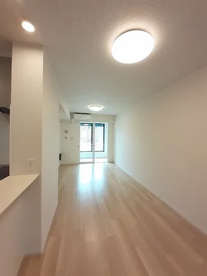 のマンスリーマンション・ウィークリーマンション「ケー・ビー・アイ　Ⅵ 102・洋室(No.1345384)」メイン画像