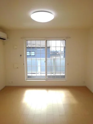 香川県のマンスリーマンション・ウィークリーマンション「シャイン・ヴィレッジＢ 201・洋室(No.1345418)」メイン画像