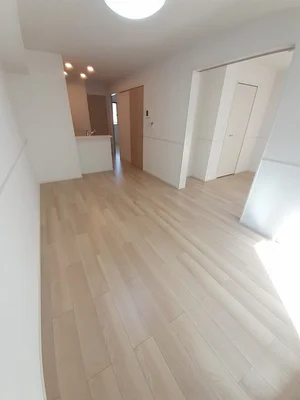 のマンスリーマンション・ウィークリーマンション「メゾン　フルリール 203・洋室(No.1345497)」メイン画像