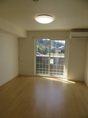 熊本県のマンスリーマンション・ウィークリーマンション「サンリットガーデンⅢ 102・洋室(No.1345562)」メイン画像