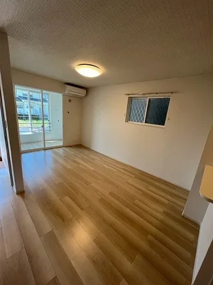 のマンスリーマンション・ウィークリーマンション「ＷｅｓｔｅｒｌｙＧａｒｄｅｎⅡ 101・洋室(No.1345570)」メイン画像