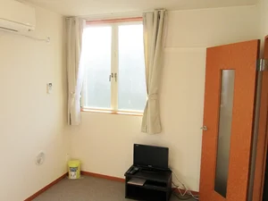 上智大学石神井キャンパス周辺のマンスリーマンション・ウィークリーマンション「レオパレスマリンドゥシャンス 203(No.1345745)」メイン画像