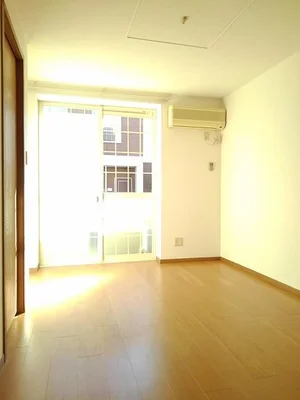 のマンスリーマンション・ウィークリーマンション「ベルメゾンＢＢ６ 102・洋室(No.1345850)」メイン画像