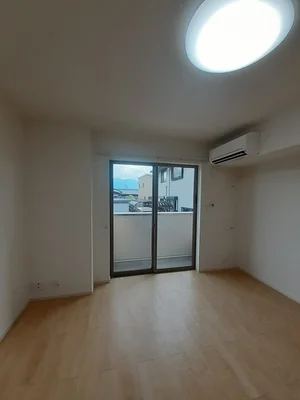 愛媛県のマンスリーマンション・ウィークリーマンション「ヒナタサク 101・洋室(No.1346319)」メイン画像