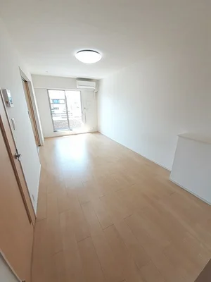 のマンスリーマンション・ウィークリーマンション「Ｂｌｕｅ　ｗｉｌｌｏｗ　Ⅰ 202・洋室(No.1346323)」メイン画像