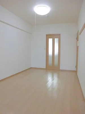 広島県のマンスリーマンション・ウィークリーマンション「デスパシオＡ 202・洋室(No.1346351)」メイン画像