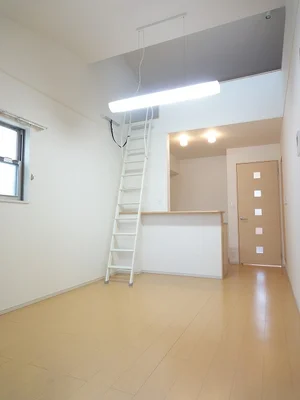 のマンスリーマンション・ウィークリーマンション「メゾン・ド・ソレイユ 204・洋室(No.1346369)」メイン画像