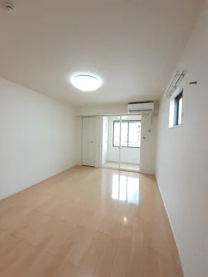 のマンスリーマンション・ウィークリーマンション「Ｐｌａｃｉｄｏ　Ｕ　Ａ 103・洋室(No.1346379)」メイン画像