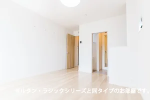 広島県のマンスリーマンション・ウィークリーマンション「西条町寺家アパート　Ａ 101・洋室(No.1346408)」メイン画像