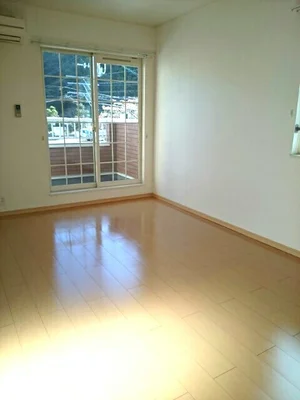 のマンスリーマンション・ウィークリーマンション「フリーデンＳＴ・Ⅲ 201・洋室(No.1346474)」メイン画像