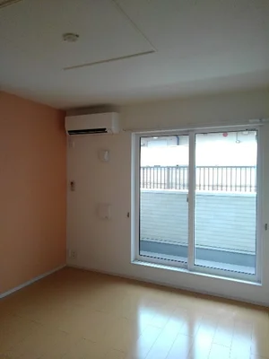 のマンスリーマンション・ウィークリーマンション「ＣＡＲＯＬ　Ⅱ 201・洋室(No.1346540)」メイン画像