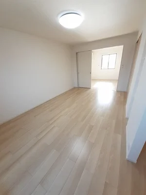 のマンスリーマンション・ウィークリーマンション「バウ　テラタイ 201・洋室(No.1346643)」メイン画像