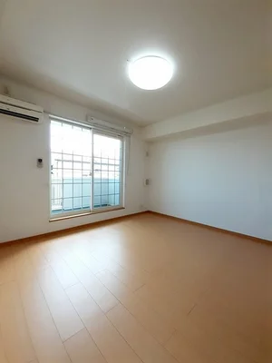 のマンスリーマンション・ウィークリーマンション「ブライトレジデンス 203・洋室(No.1346758)」メイン画像