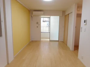 のマンスリーマンション・ウィークリーマンション「カーサミーア二葉町 105・洋室(No.1346847)」メイン画像