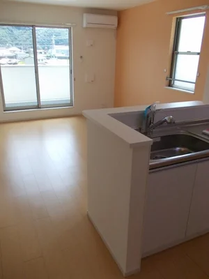 広島県のマンスリーマンション・ウィークリーマンション「カレント　ヴィラ 201・洋室(No.1346937)」メイン画像