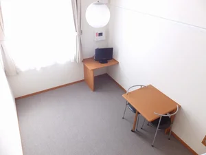 熊谷駅（埼玉県）のマンスリーマンション・ウィークリーマンション「レオパレスエスペラール 202(No.1348809)」メイン画像