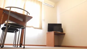 のマンスリーマンション・ウィークリーマンション「レオパレストゥー　ル　モンド 208(No.1349104)」メイン画像