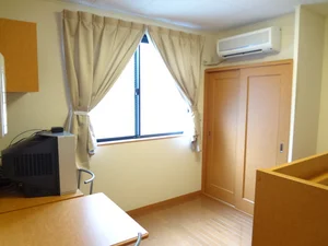 のマンスリーマンション・ウィークリーマンション「レオパレス地領 202(No.1350639)」メイン画像