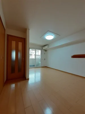 のマンスリーマンション・ウィークリーマンション「ヴェルソレイユＣ 103・洋室(No.1352265)」メイン画像