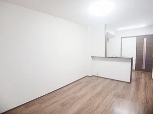 のマンスリーマンション・ウィークリーマンション「フォルトーナⅦ 101・洋室(No.1352302)」メイン画像