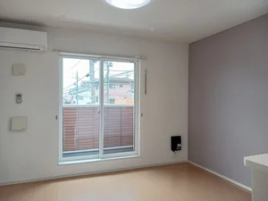 のマンスリーマンション・ウィークリーマンション「プレッソ・ラ・ルーチェ 205・洋室(No.1352365)」メイン画像