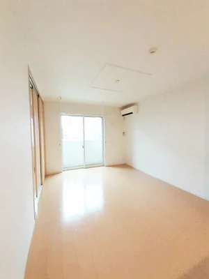 のマンスリーマンション・ウィークリーマンション「コルソ　ラッフィナートⅣ 104・洋室(No.1352504)」メイン画像