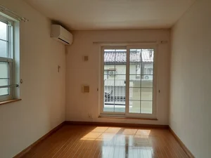 のマンスリーマンション・ウィークリーマンション「カ－サ　戸出 201・洋室(No.1352682)」メイン画像