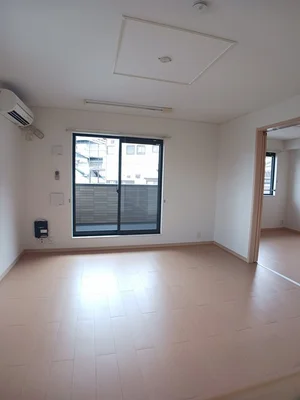 のマンスリーマンション・ウィークリーマンション「メゾン　ヌフ　ファミーエ 201・洋室(No.1352688)」メイン画像