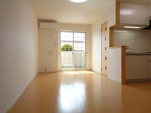 のマンスリーマンション・ウィークリーマンション「エレガンシア 102・洋室(No.1352748)」メイン画像