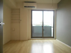 のマンスリーマンション・ウィークリーマンション「Ｍａｒｃｈｅ・マルシェⅡ 103・洋室(No.1352777)」メイン画像