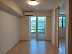 のマンスリーマンション・ウィークリーマンション「ステイズ　丸岡 202・洋室(No.1352789)」メイン画像