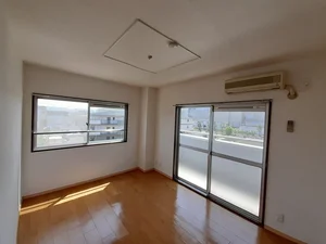 西向日駅（京都府）のマンスリーマンション・ウィークリーマンション「アミュゾン菱川 305・洋室(No.1352865)」メイン画像